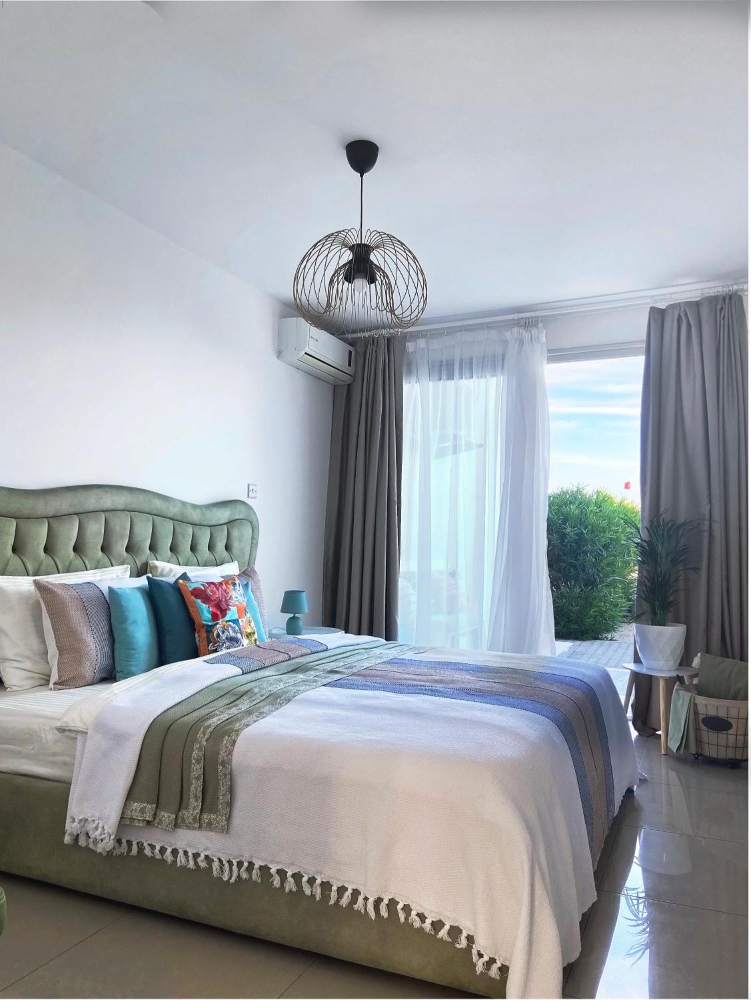 Spacious Three-Bedroom Apartment With Sea View A4 Lapithos  Ngoại thất bức ảnh