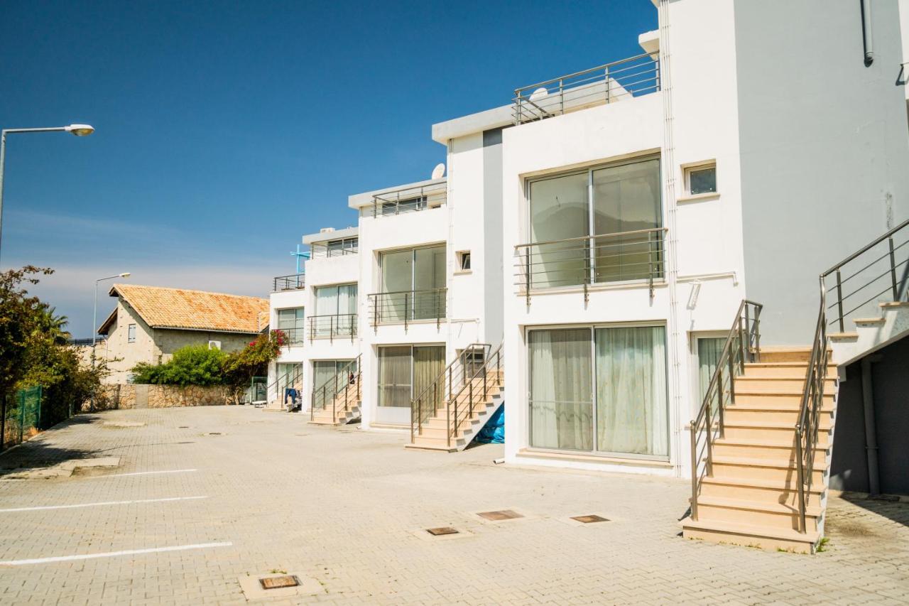Spacious Three-Bedroom Apartment With Sea View A4 Lapithos  Ngoại thất bức ảnh