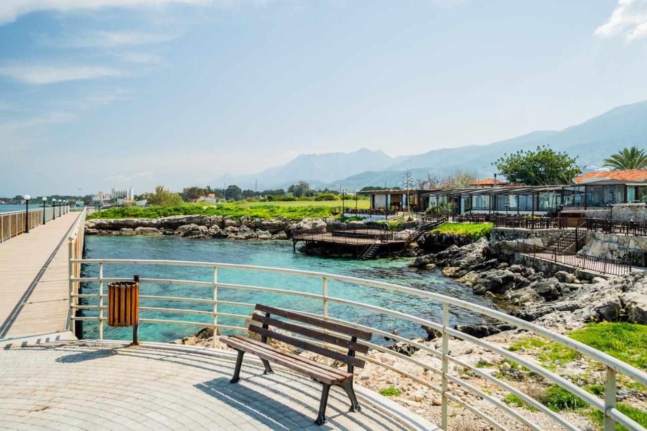 Spacious Three-Bedroom Apartment With Sea View A4 Lapithos  Ngoại thất bức ảnh